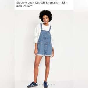 NWT Old Navy Slouchy Jean Cut-off Short Overalls - 3.5 inch inseam Medium Wash